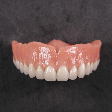 دندان مصنوعی با ظاهر طبیعی